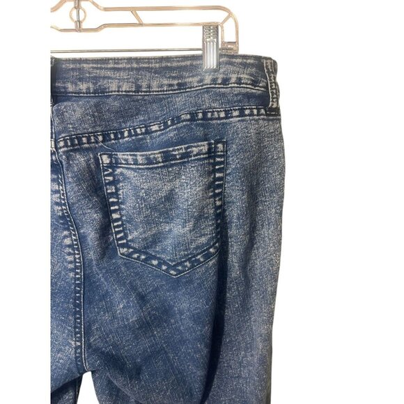 Torrid Womens Denim Distressed Blue Wash Cropped Jeans Size 16R - Picture 5 of 5